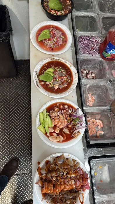 Mariscos El Profe Picture 10
