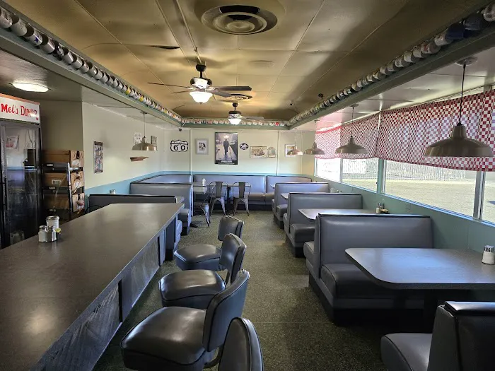 Mel's Diner Picture 4