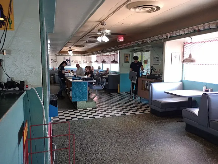 Mel's Diner Picture 9