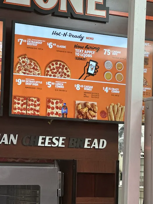 Little Caesars Pizza Picture 10