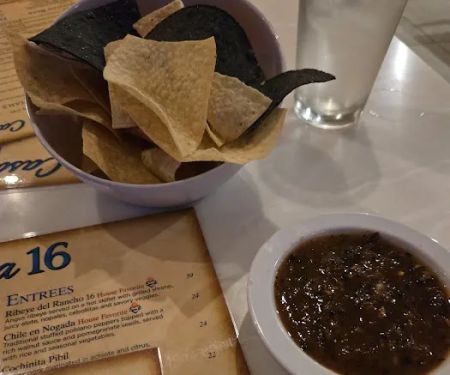 Casa 16 Restaurant