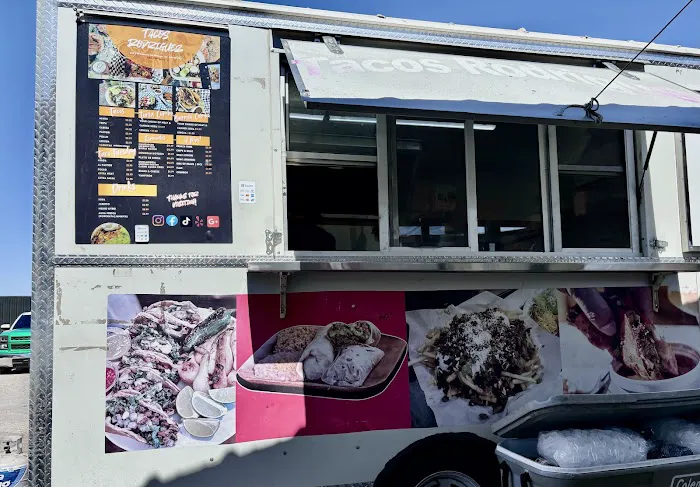 Tacos Rodriguez - Food Truck Picture 1