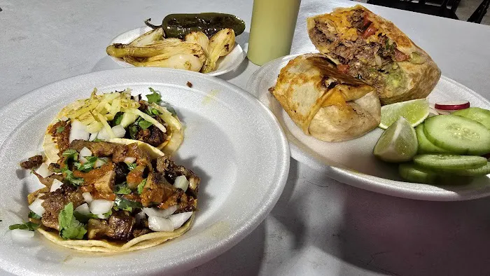 Tacos Rodriguez - Food Truck Picture 7