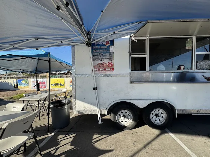 Mariscos El Maviri Picture 3