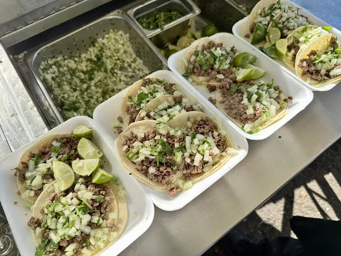 Tacos La Cabeza Picture 3