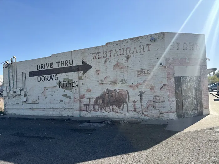 Dora's Kitchen Picture 8