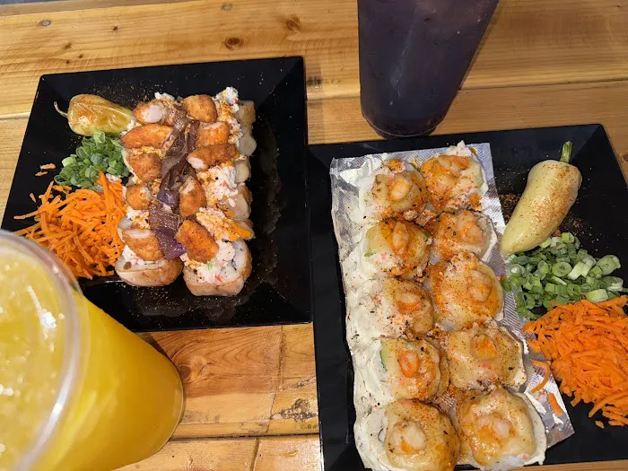 Sushi y mariscos los plebes Picture 8