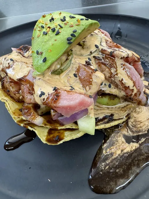 Sushi y mariscos los plebes Picture 3