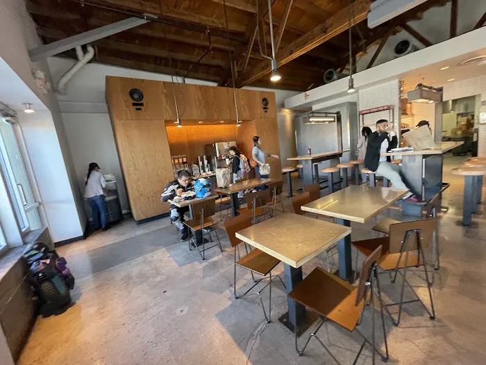 Chipotle Mexican Grill Picture 10