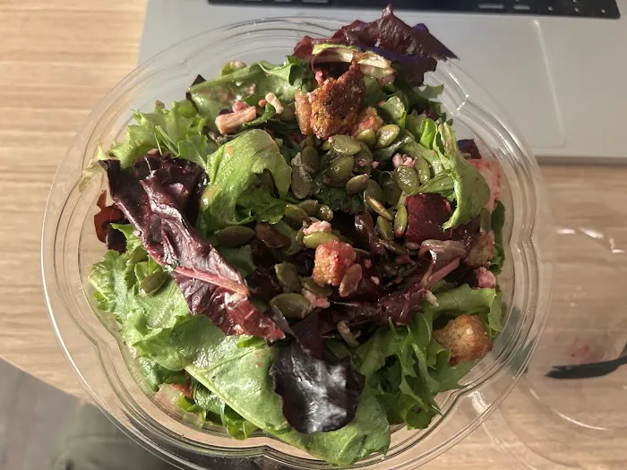 MAD Greens - 7th Ave & McDowell Picture 7