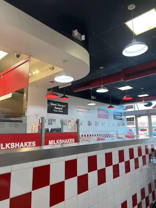 Five Guys Picture 6