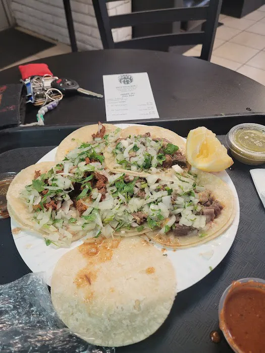 Taco Mich & Bar #1 Picture 3