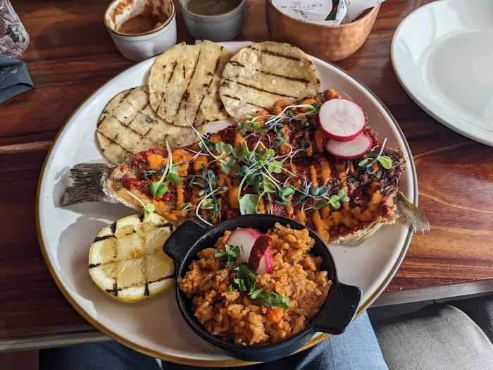 Cielo Rojo Picture 7