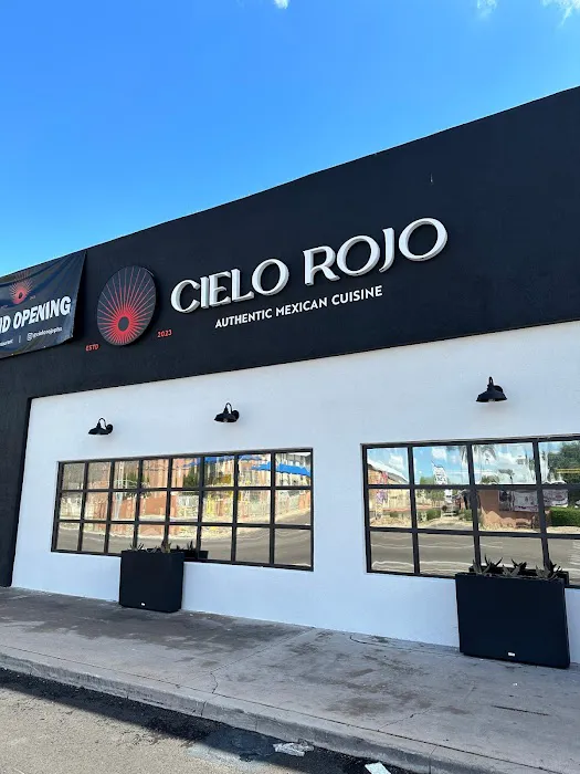 Cielo Rojo Picture 4