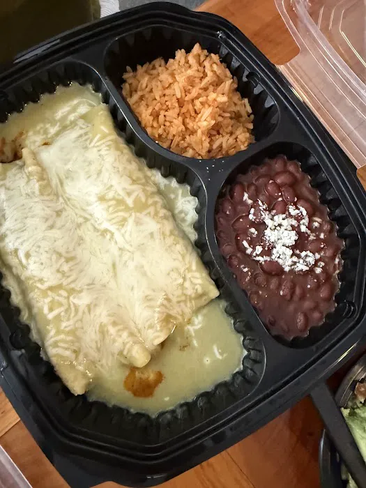 Cocina Madrigal food truck Picture 3