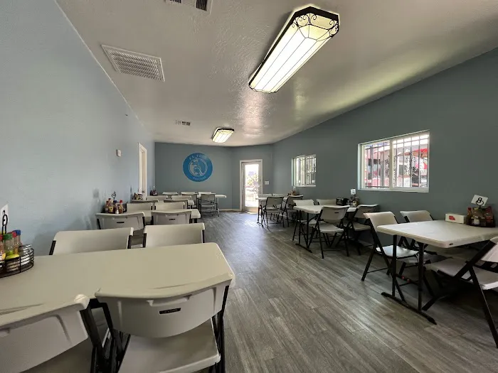 Mariscos El Yori Picture 3