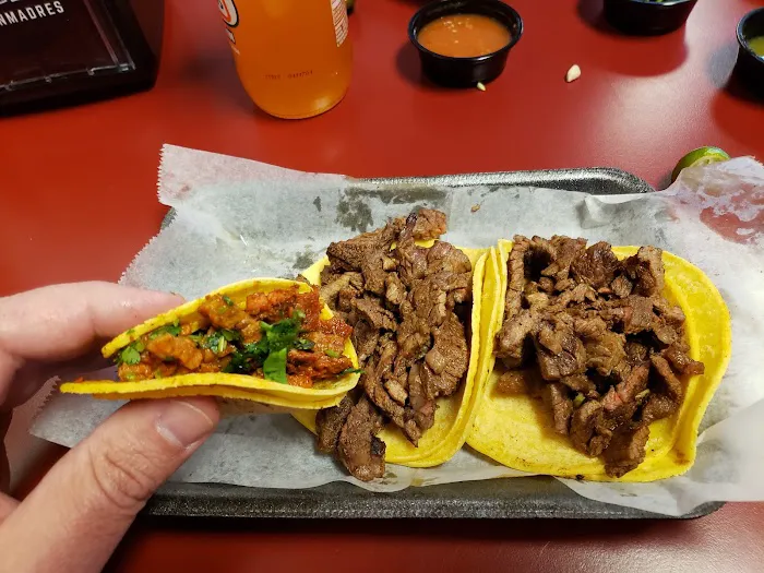 Taconmadres Tacos Y Birria Picture 5