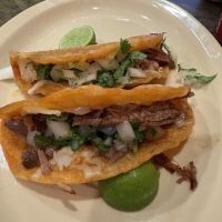 Tacos dorados y chimis el cuate ico