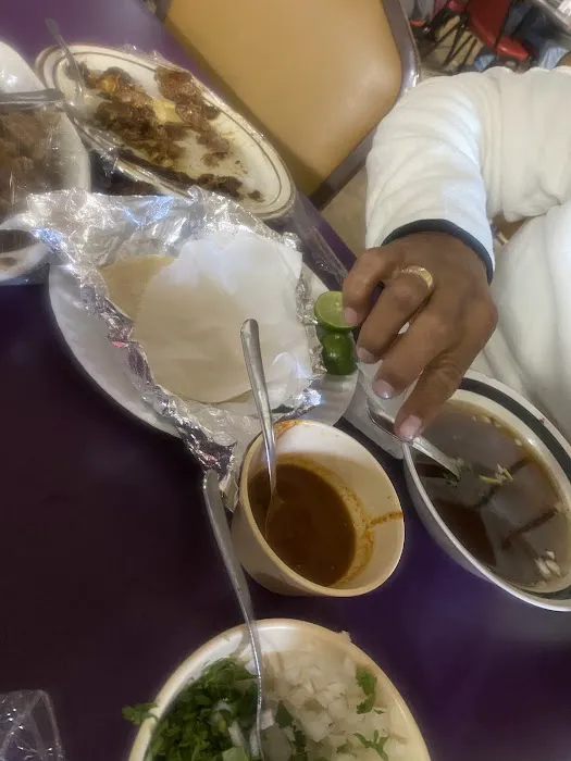 El Güero Birria de Chivo Picture 10