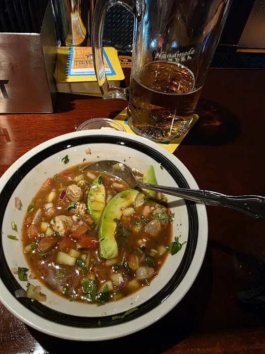 JEWELZ BAR & GRILL Picture 2