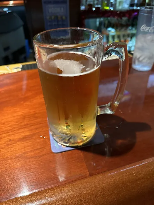 JEWELZ BAR & GRILL Picture 8