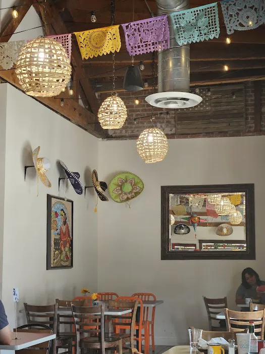 Encanto Tavern Picture 4