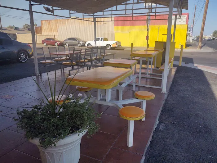 El Pollo Correteado Restaurant Picture 6