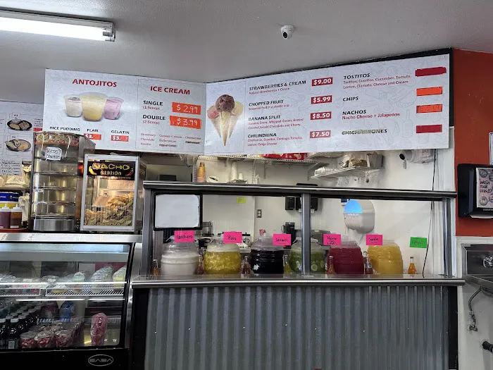 Tacos Huicho Picture 5