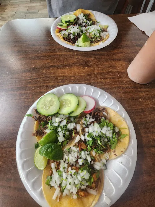 Tacos Huicho Picture 9