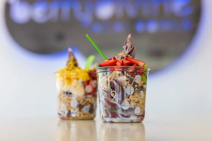 Berry Divine Acai Bowls Picture 6