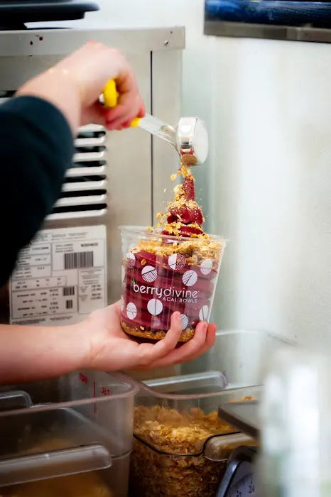 Berry Divine Acai Bowls Picture 2