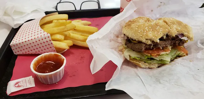 Lennys Burger Picture 3