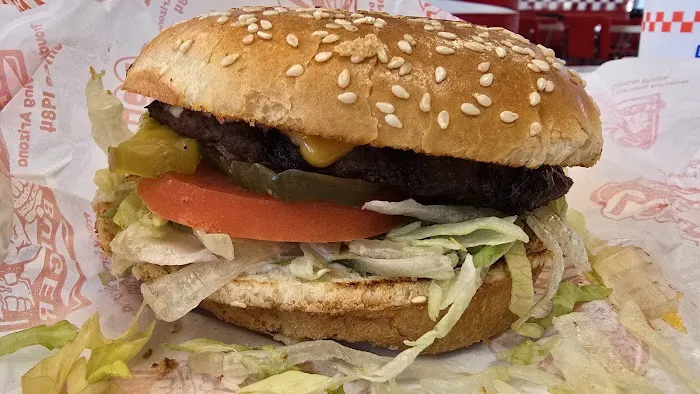 Lennys Burger Picture 7