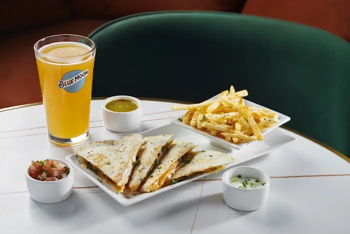 Sugarcane Lounge & Café Picture 9