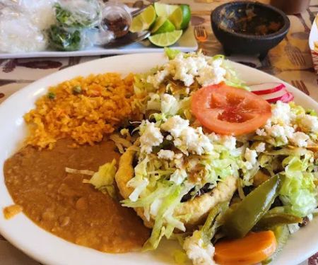 La Barquita Restaurant