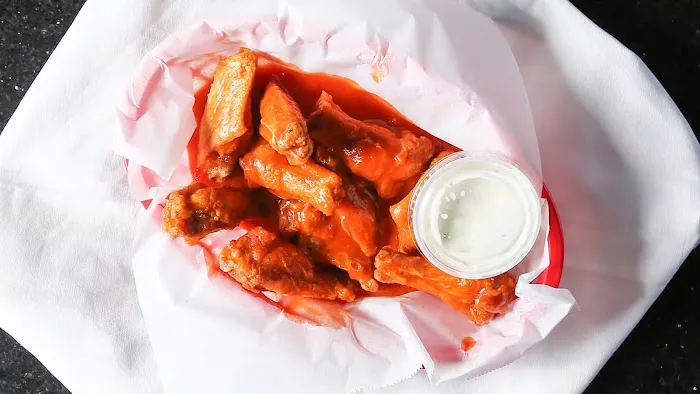 A-1 Pizza & Wings Picture 2