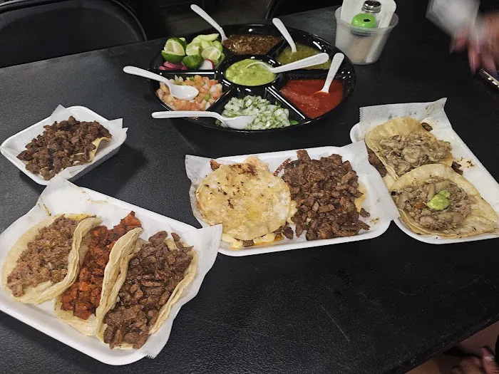 Tacos Y Mariscos Chinola Picture 1