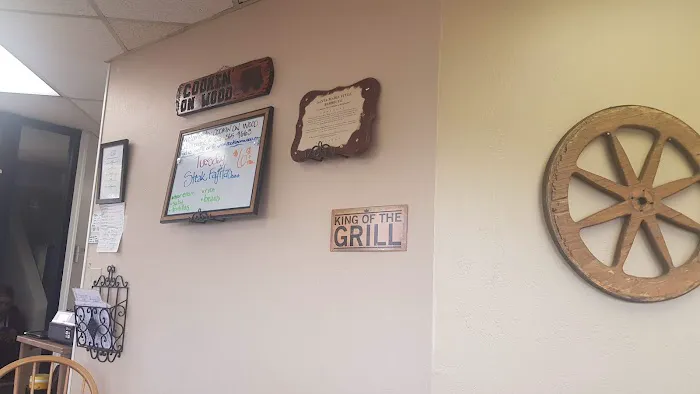 Cookin' On Wood Picture 9