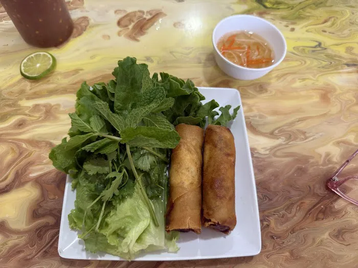 Que Huong Restaurant Picture 6