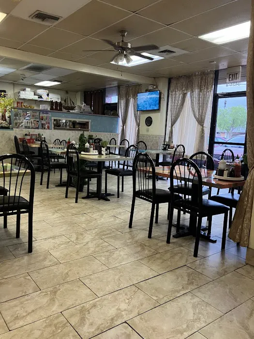 Que Huong Restaurant Picture 2