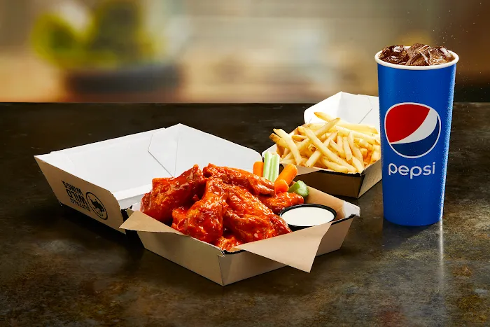 Buffalo Wild Wings 'GO' Picture 1