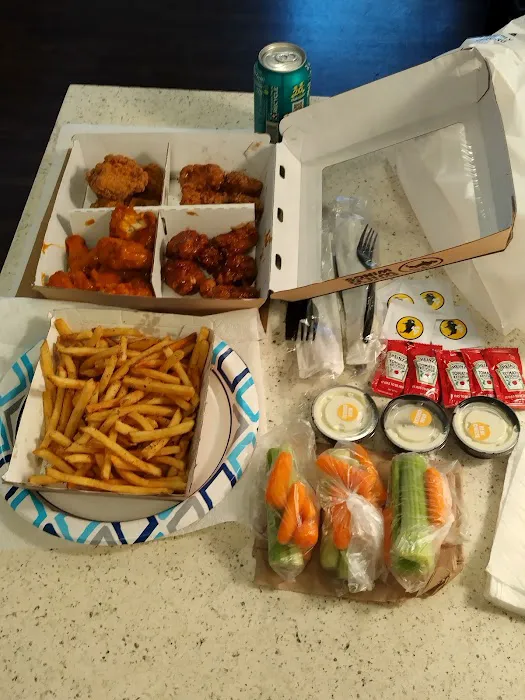 Buffalo Wild Wings 'GO' Picture 6