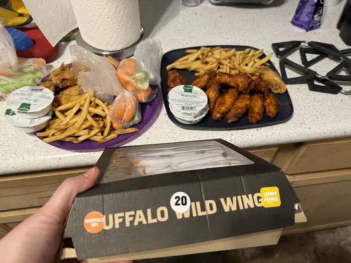 Buffalo Wild Wings 'GO' Picture 8