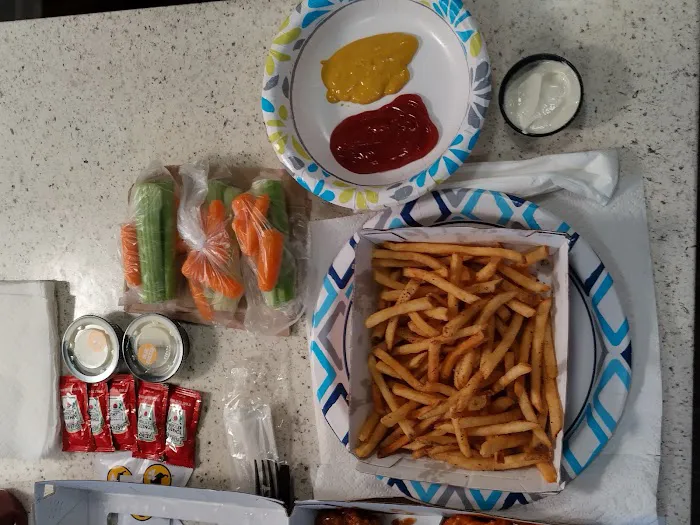 Buffalo Wild Wings 'GO' Picture 9