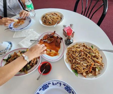 Yin's Chinese Restaurant