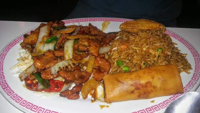 Yin's Chinese Restaurant Picture 7