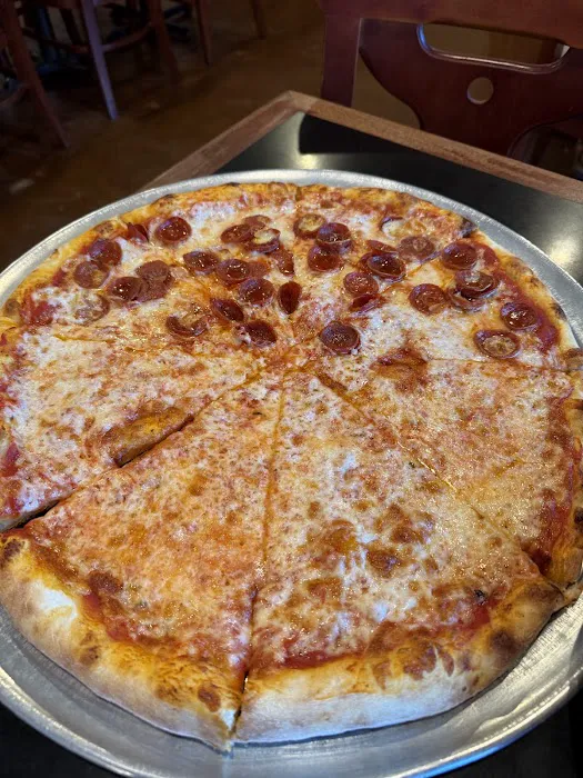 Pinos Pizza Al Centro Picture 9