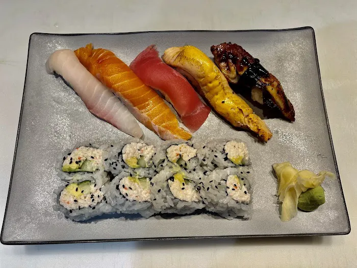 King Salmon Midtown Picture 10