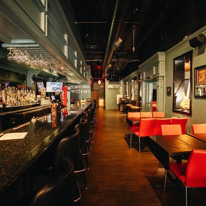 Vinsar's Lounge Asian and Indian Fusion Cuisine Picture 10