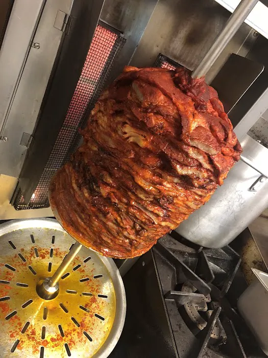 Tacos El Pillo Picture 5